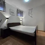 Luxury * سبليت